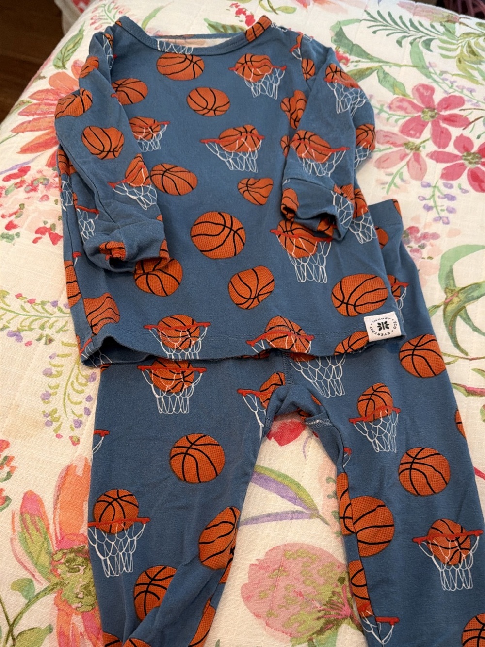 Like new Sweet Bamboo Pajamas 12-18 mos